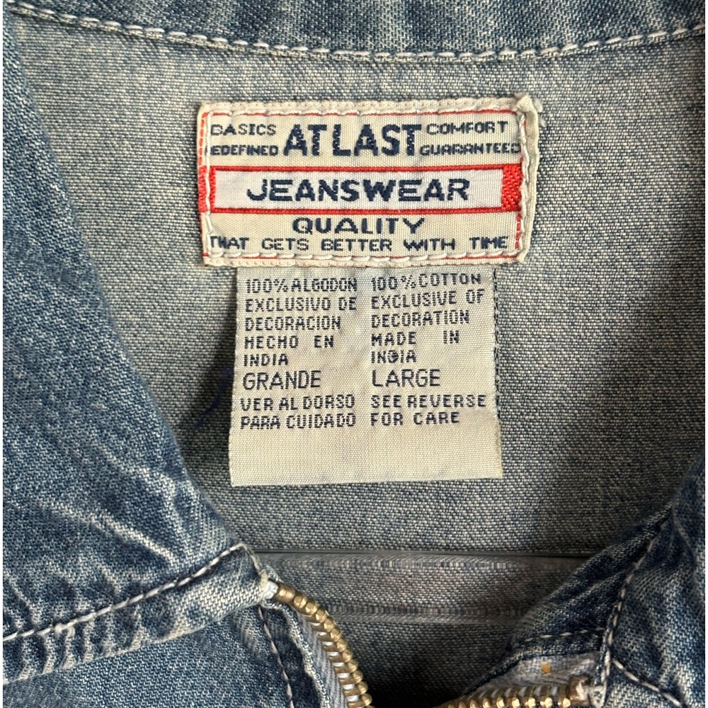 VTG 90’s Chambray AT LAST Oversized Denim Zip Front Shirt w Pearl Snaps - Size L - Picture 4 of 10
